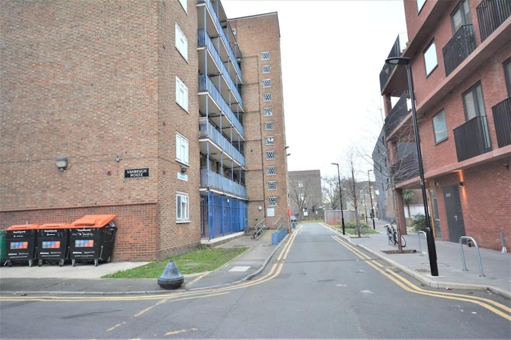 London Zone2 Classic 3 Bedroom ภายนอก รูปภาพ
