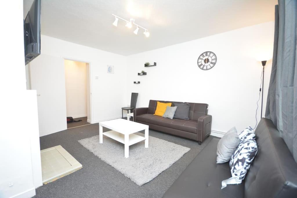London Zone2 Classic 3 Bedroom ภายนอก รูปภาพ