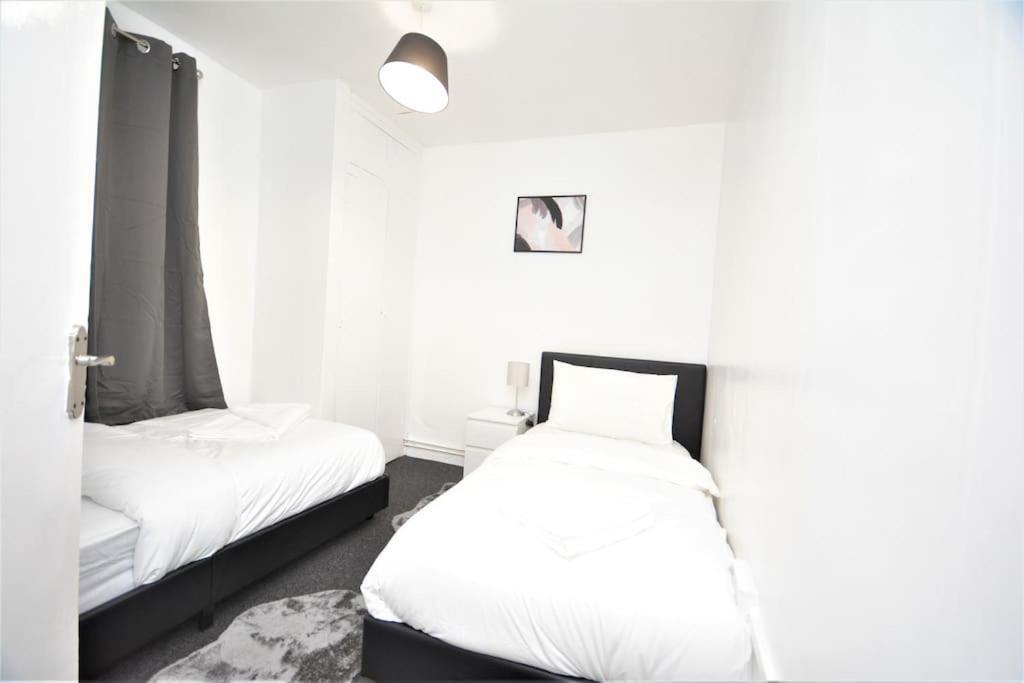 London Zone2 Classic 3 Bedroom ภายนอก รูปภาพ